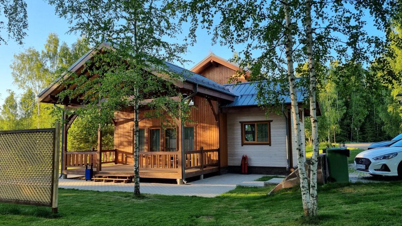 Novinki Park Guest House Danki Екстериор снимка