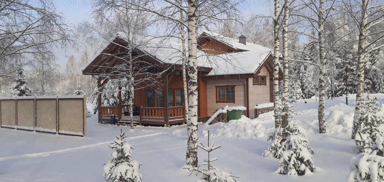 Novinki Park Guest House Danki Екстериор снимка